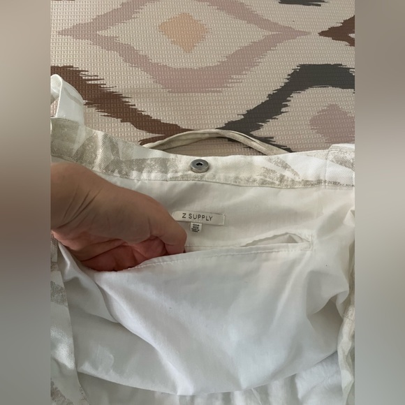 Z Supply Playa Palm Tote - Picture 3 of 9